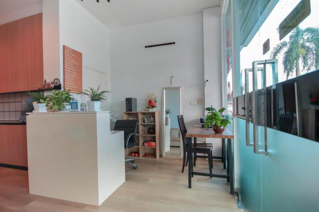 Oyo 1162 Chalong Home Place Экстерьер фото